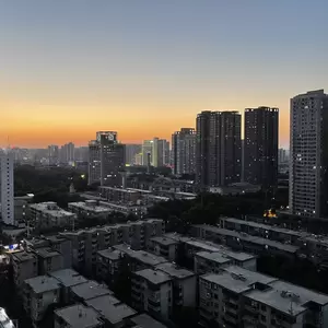 大城小爱（翻自 王力宏）