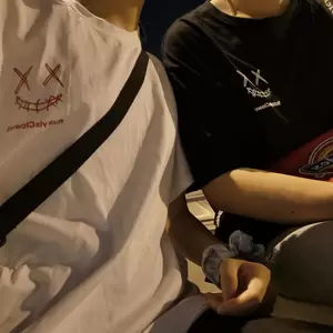 陆诗逸.